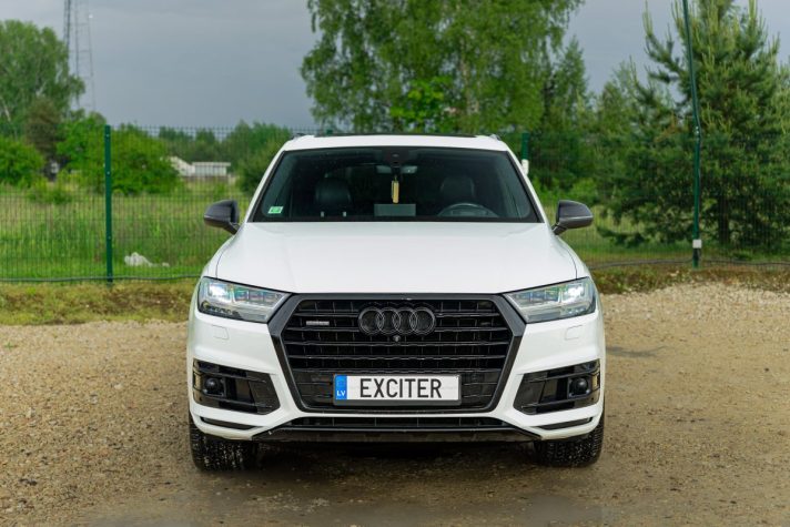 AUDI Q7 S-LINE