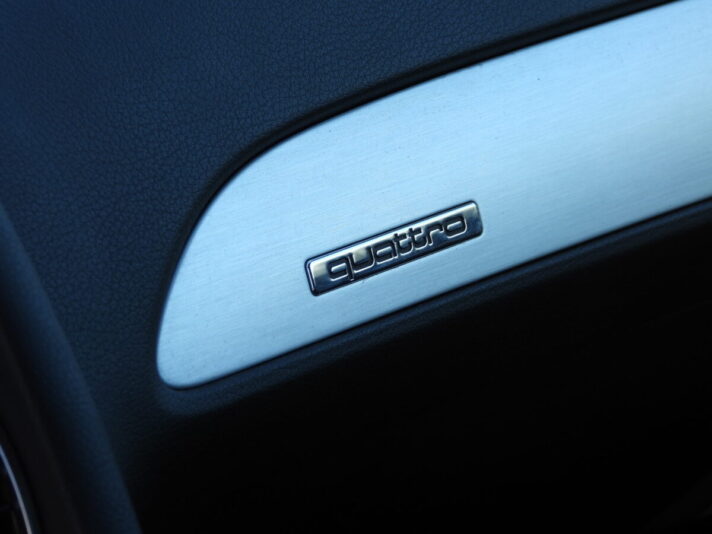 AUDI A6 S-LINE