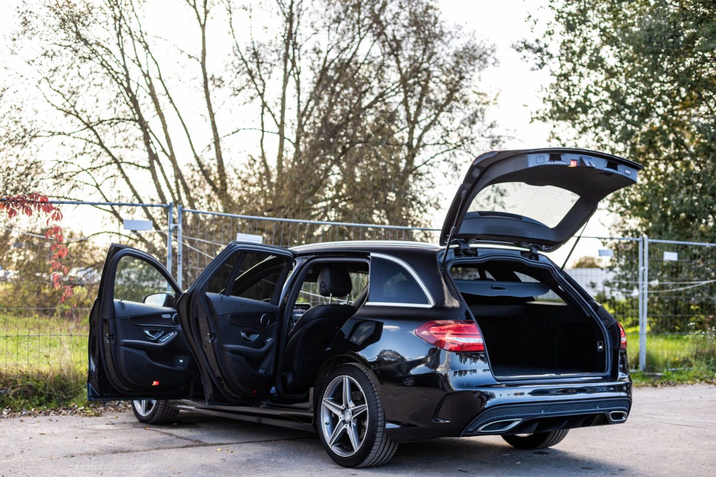 MERCEDES BENZ C200D