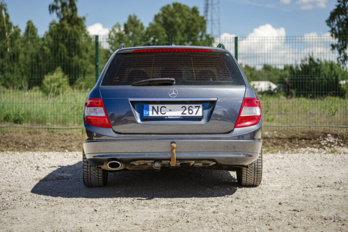 MERCEDES BENZ C200