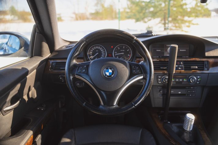 BMW 330
