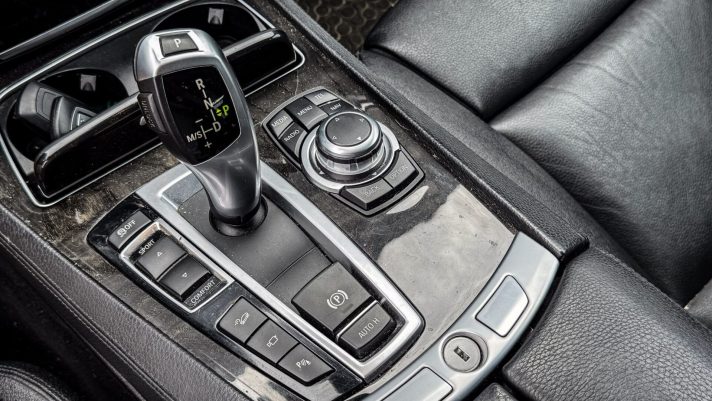 BMW 730