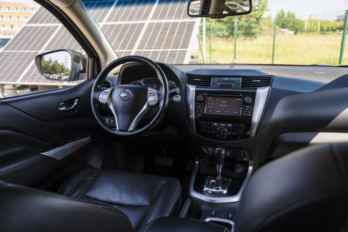 NISSAN NP300 NAVARA