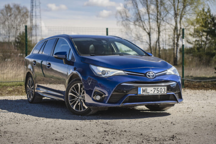 TOYOTA AVENSIS