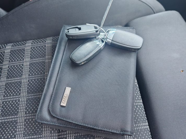 AUDI A4 2.0TDI, 2012G.