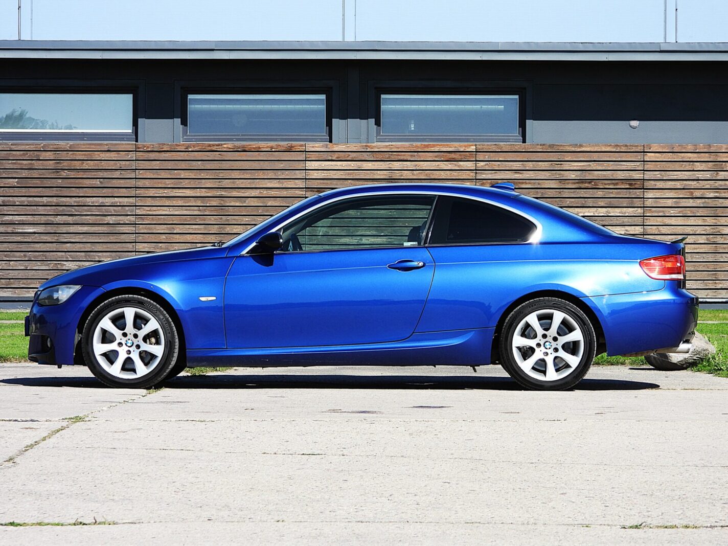BMW 330 M-PACK