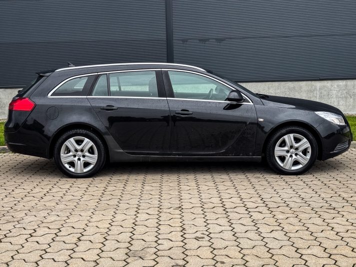 OPEL INSIGNIA SPORTS TOURER