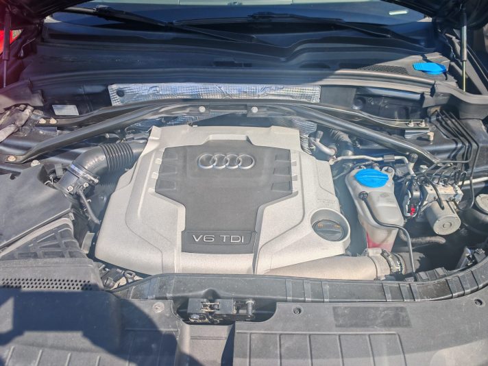 AUDI Q5, 3. 0TDI, QUATTRO, 2012G.