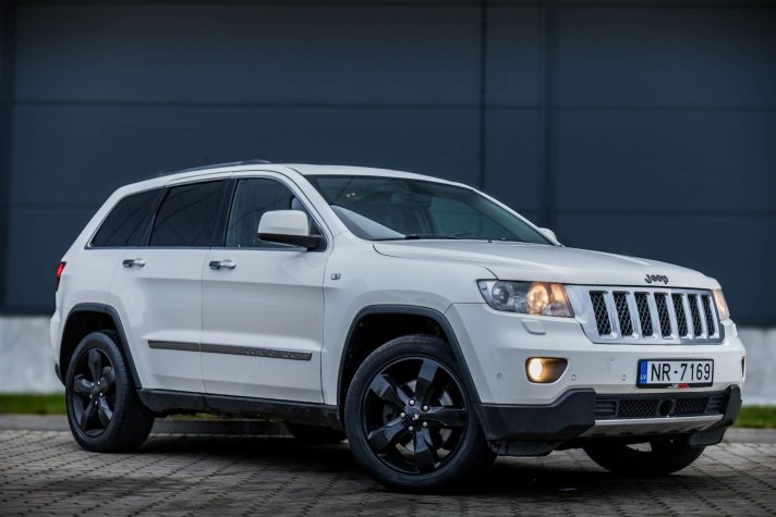 JEEP GRAND CHEROKEE