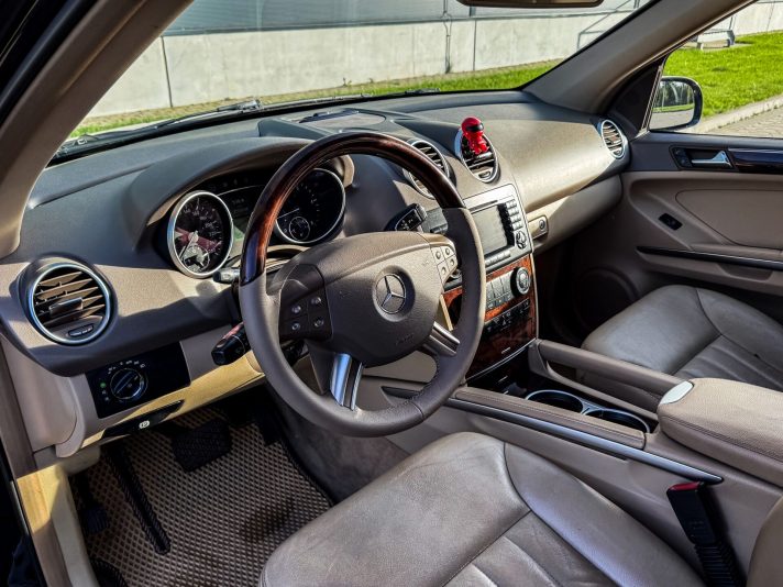 MERCEDES BENZ ML 320