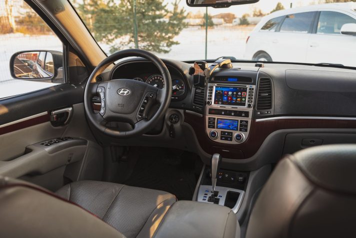 HYUNDAI SANTA-FE