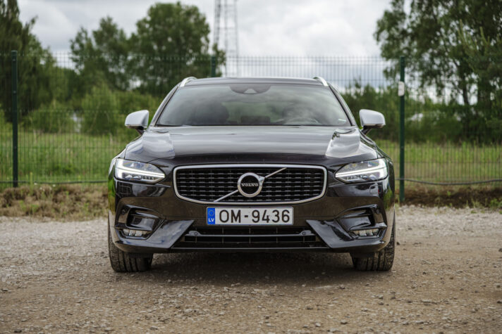 VOLVO V90 R-DESIGN