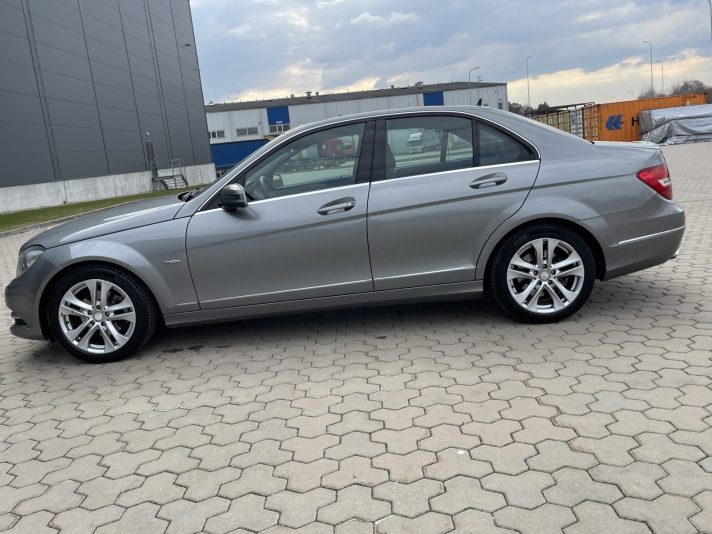 Mercedes Bens c220 Dizelis 125 kw