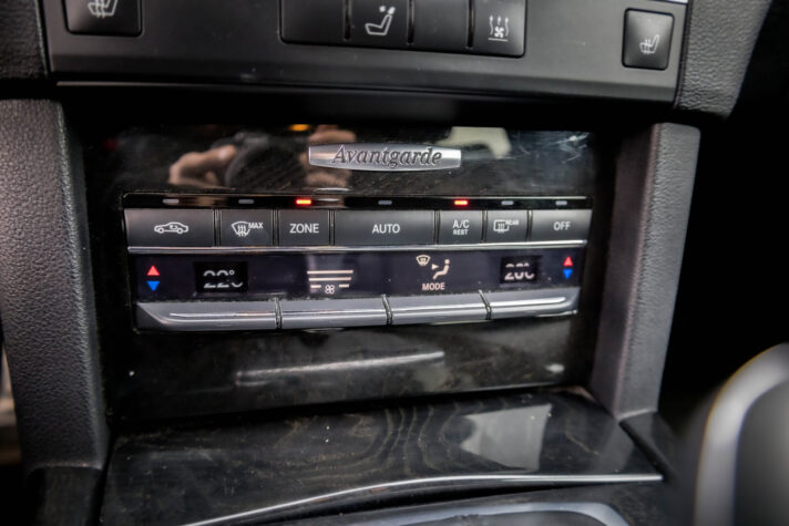 MERCEDES BENZ E250