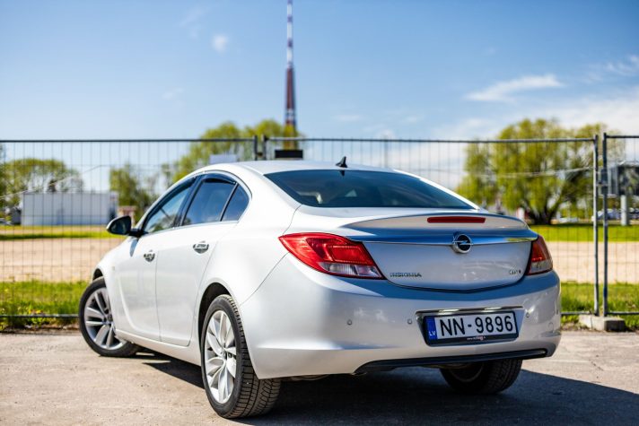 OPEL INSIGNIA