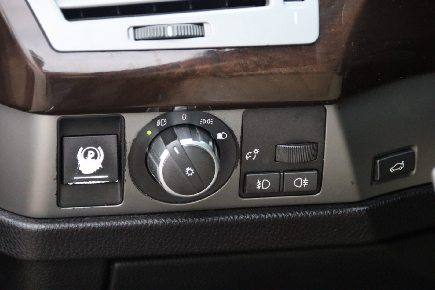 BMW 730