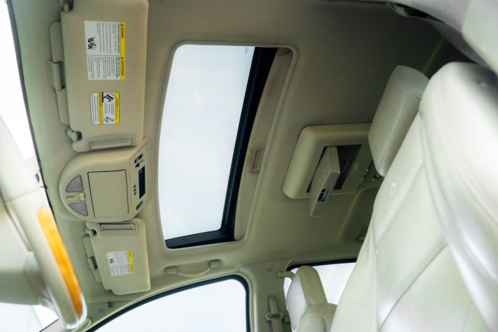 INFINITI QX56