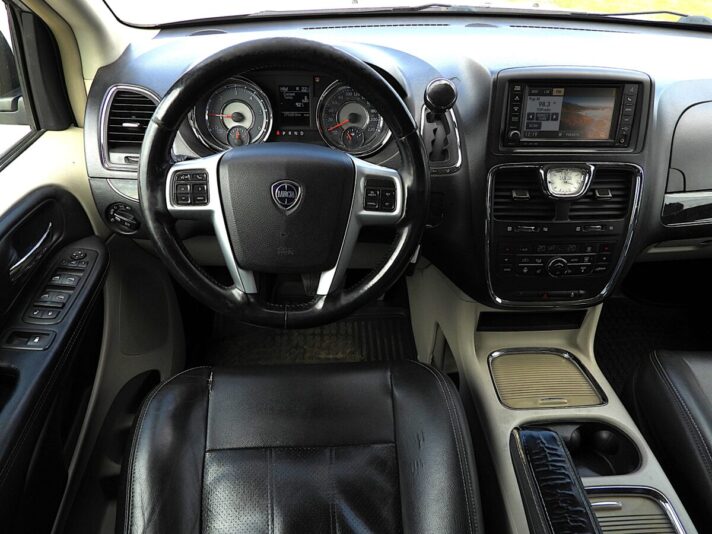 LANCIA VOYAGER