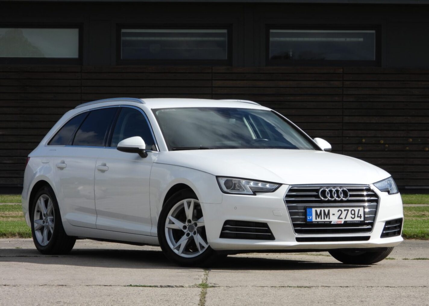 AUDI A4 AVANT