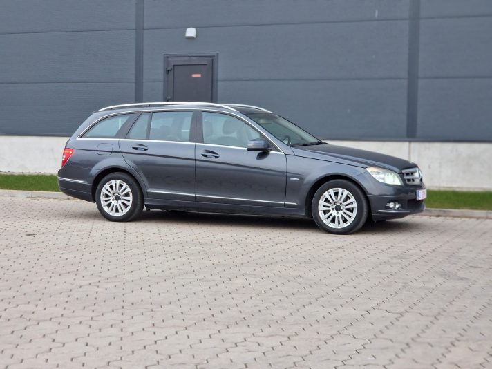 Tīko ievest no Beļģijas Mercedes C 200 Automātiskā ātrumkārba.
