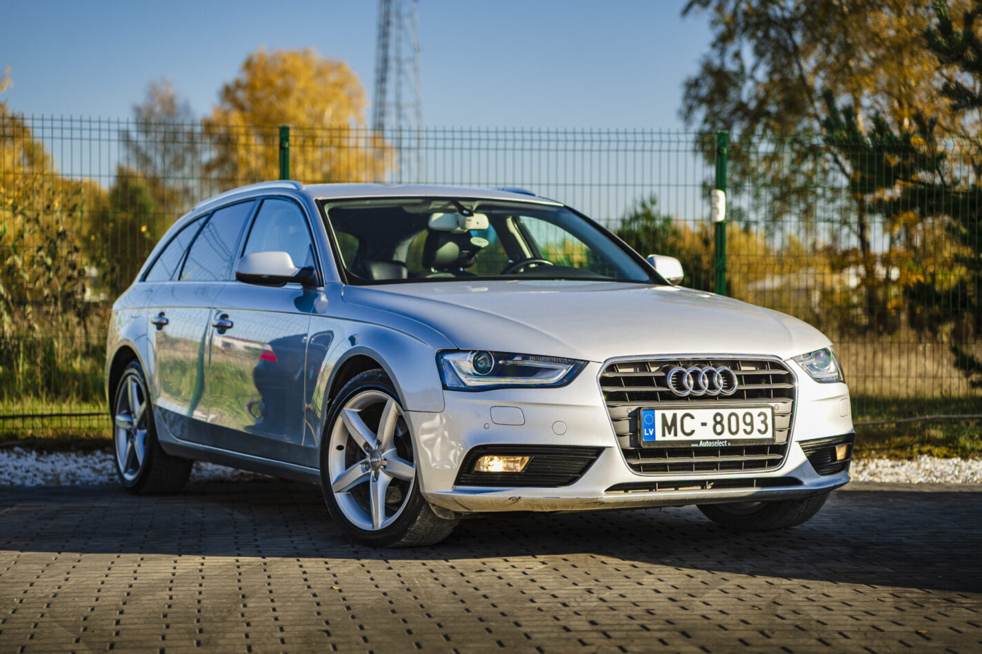 AUDI A4 AVANT