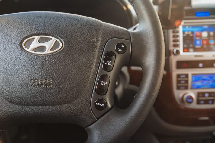HYUNDAI SANTA-FE