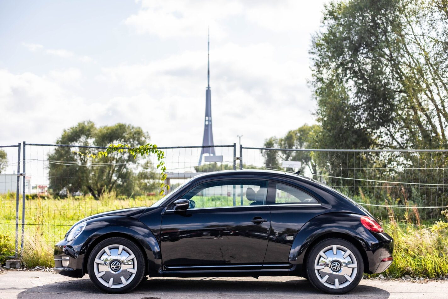 VW BEETLE