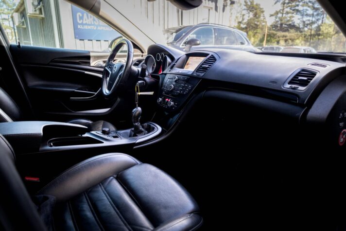 OPEL INSIGNIA