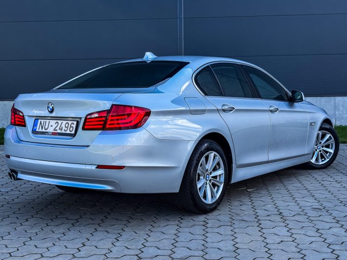 BMW 525