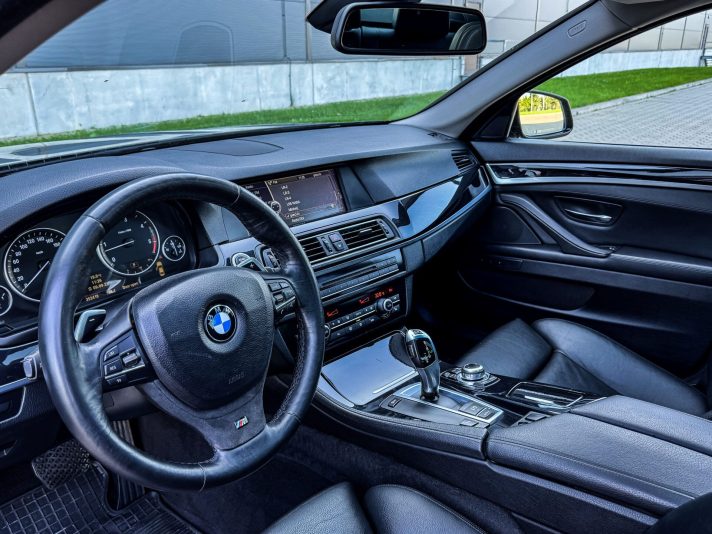 BMW 525