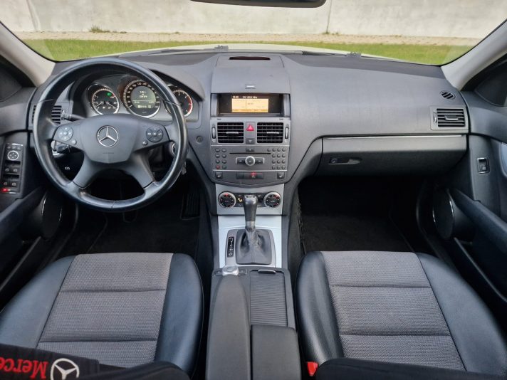 Tīko ievest no Beļģijas Mercedes C 200 Automātiskā ātrumkārba.
