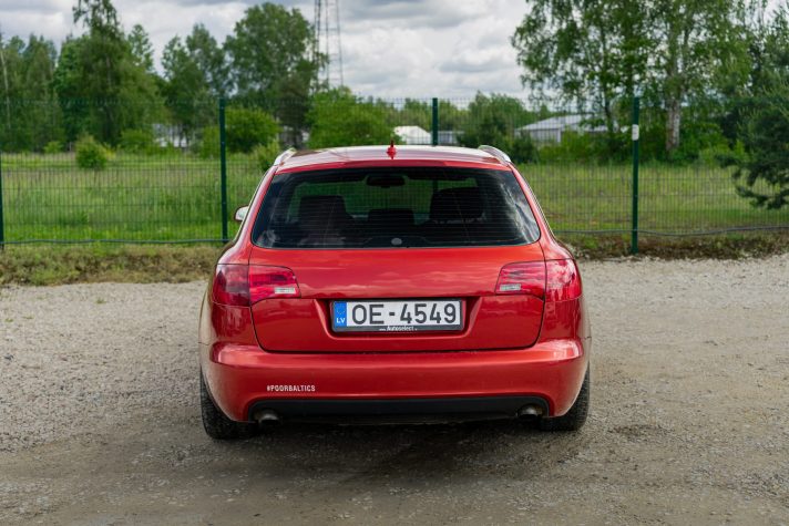 AUDI A6 QUATTRO