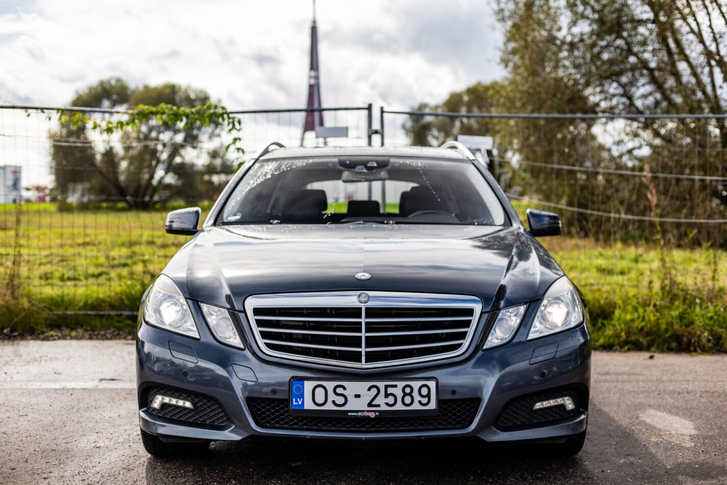 MERCEDES BENZ E350