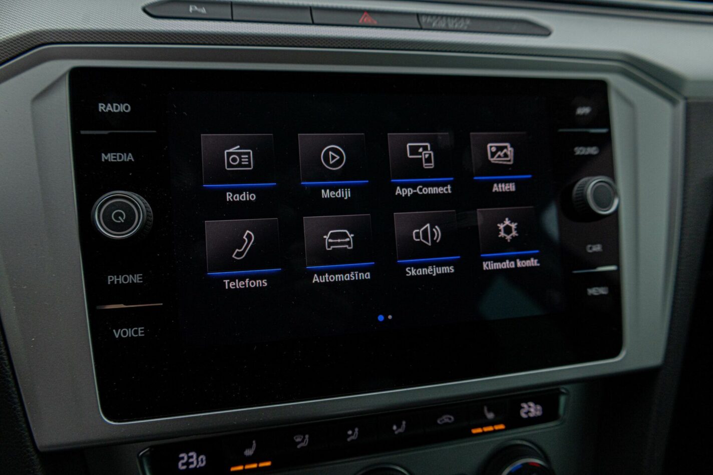 VW PASSAT