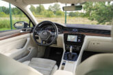 VW PASSAT R-LINE