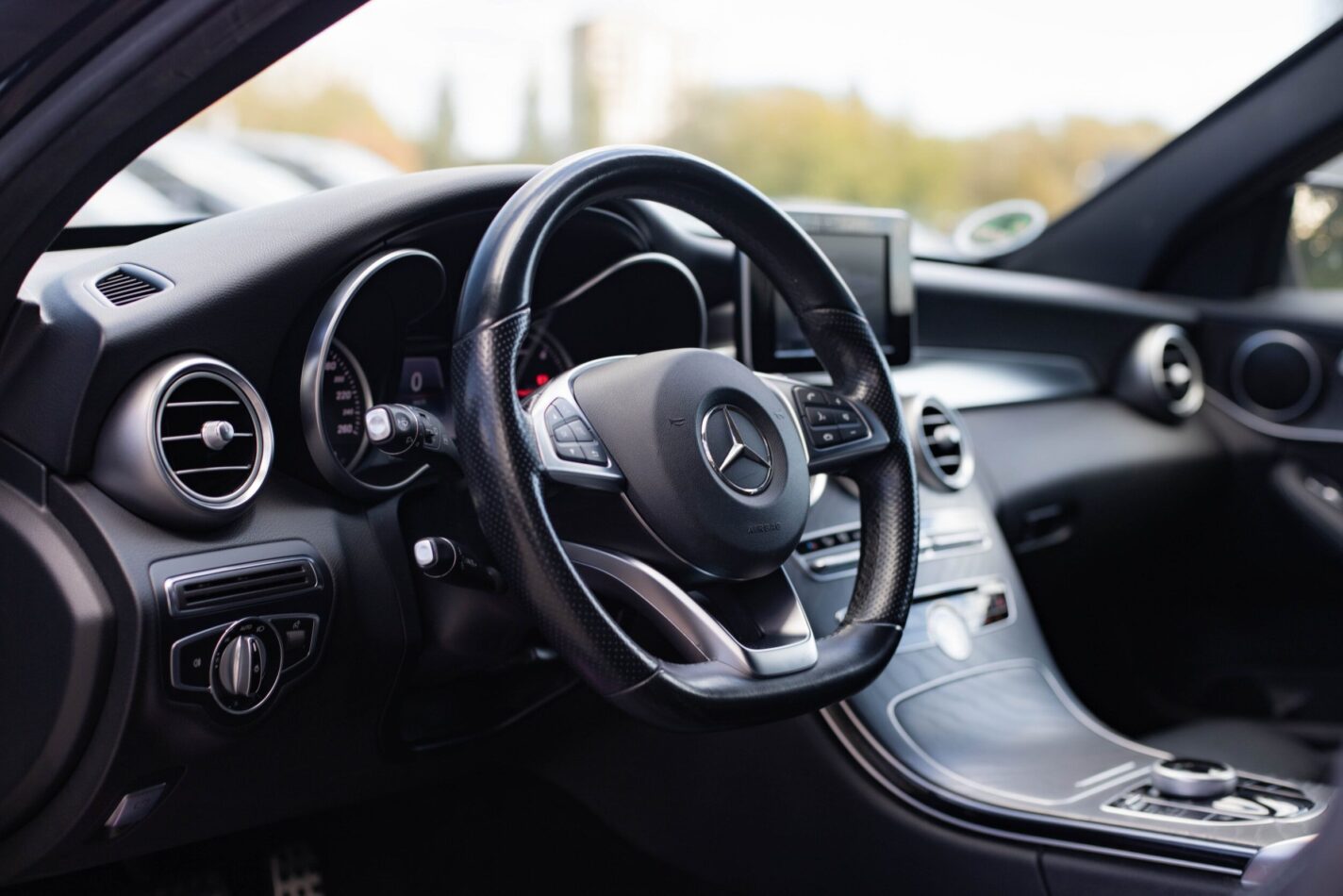MERCEDES BENZ C200D