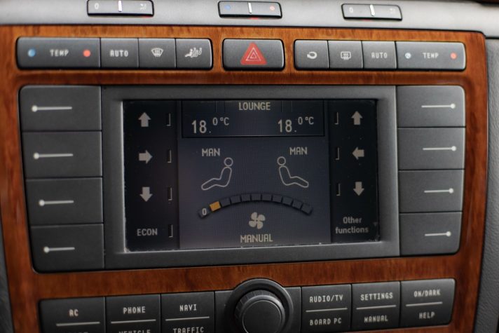 VW PHAETON