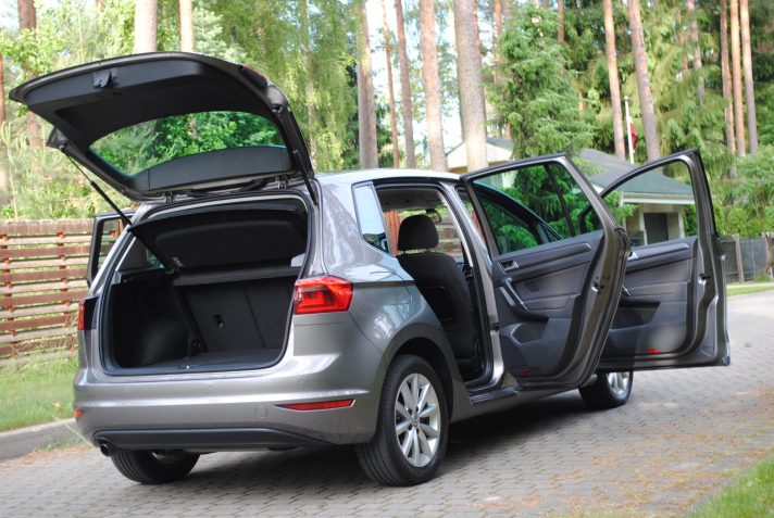 VW GOLF SPORTSVAN 1.6 TDI