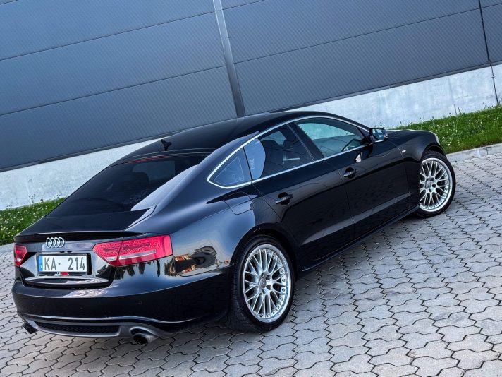 AUDI A5