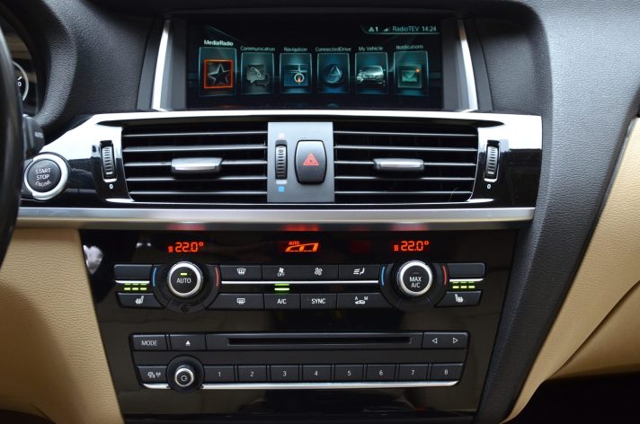 Tikko ievests. BMW X3 X-Line, X-Drive ar 2.0d B47 (140Kw-190Z/s).  Dīzeļa motoru un  automātisko ātrumkārbu.
