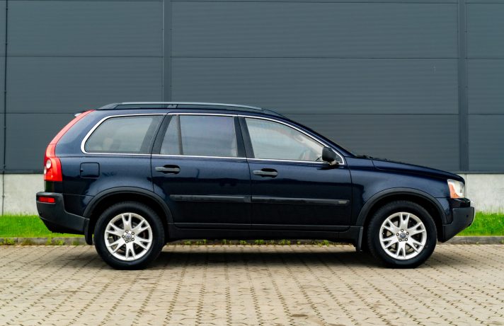 VOLVO XC90