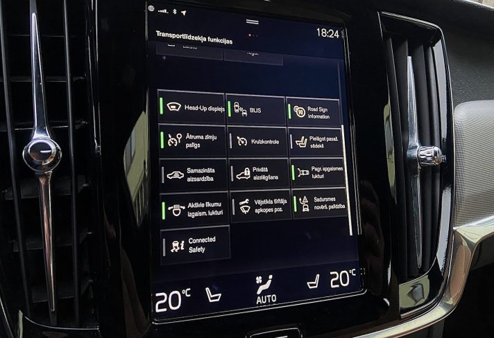 Tikko ievests. Volvo V90 Cross Country Awd. 2.0 D5 (173 kw-235 zs) Dīzelis. ar Automātisko ātrumkārbu.