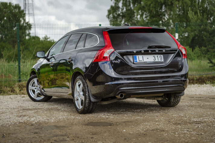VOLVO V60 OCEAN RACE