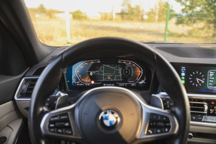 BMW 318I M-PACK