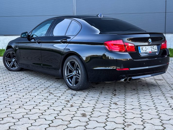 BMW 525