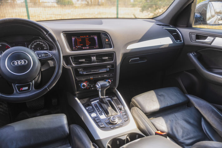 AUDI Q5 S-LINE QUATTRO