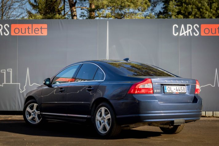VOLVO S80