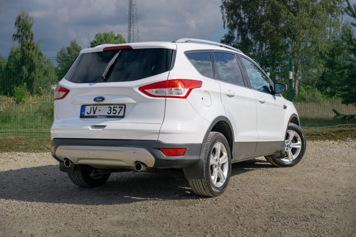 FORD KUGA