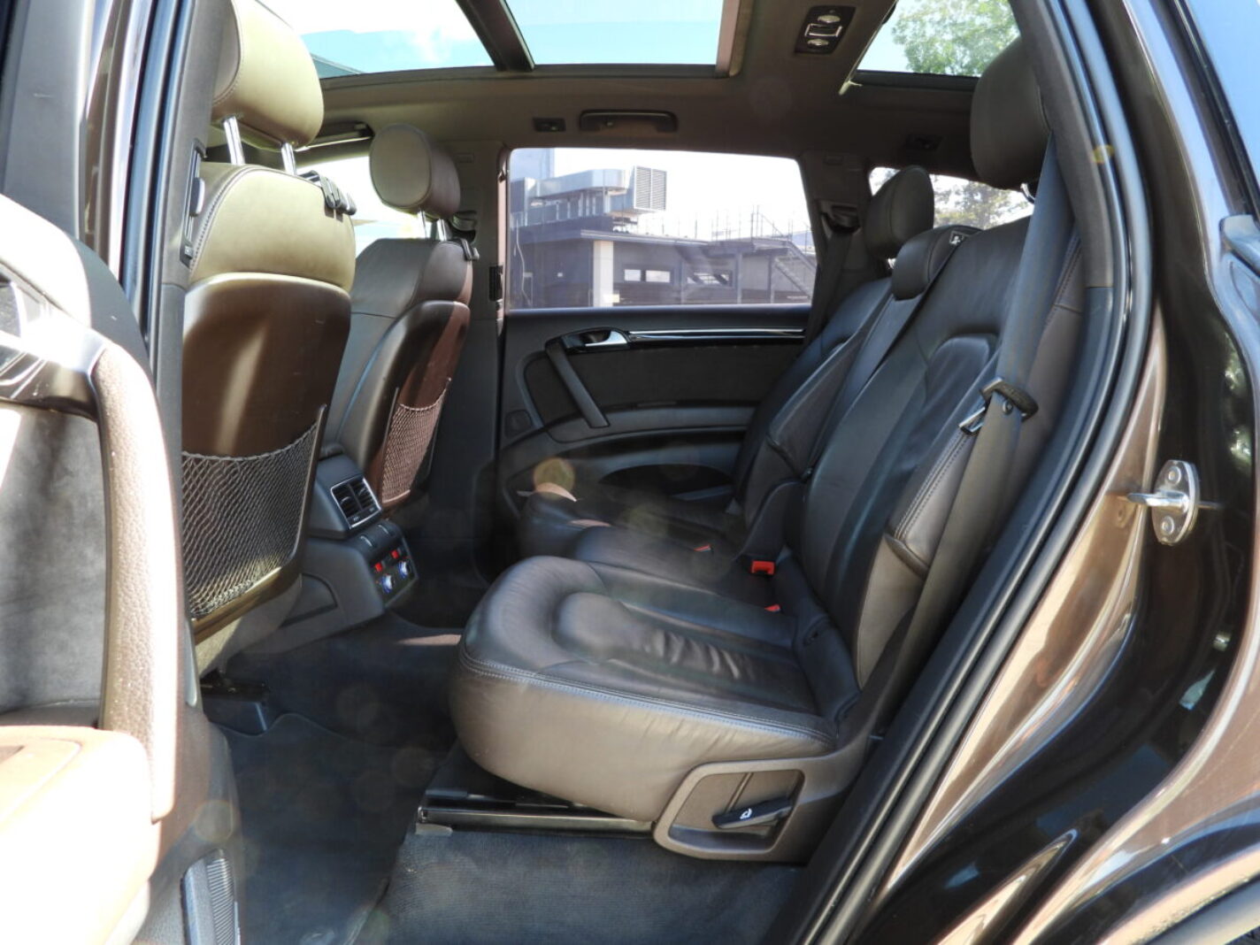 AUDI Q7 S-line