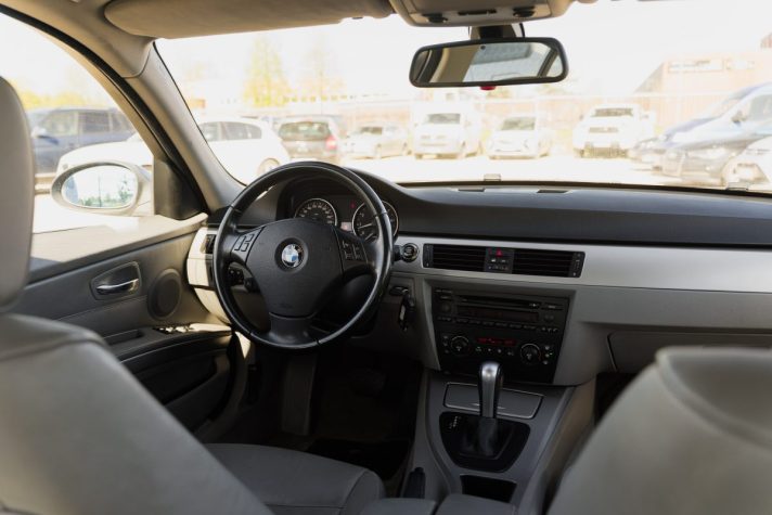 BMW 325